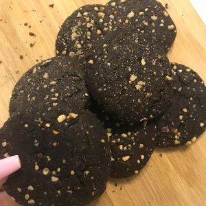 Galletas de harina de algarroba sin azúcar