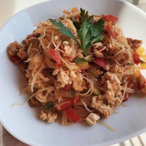 Fideos con pollo