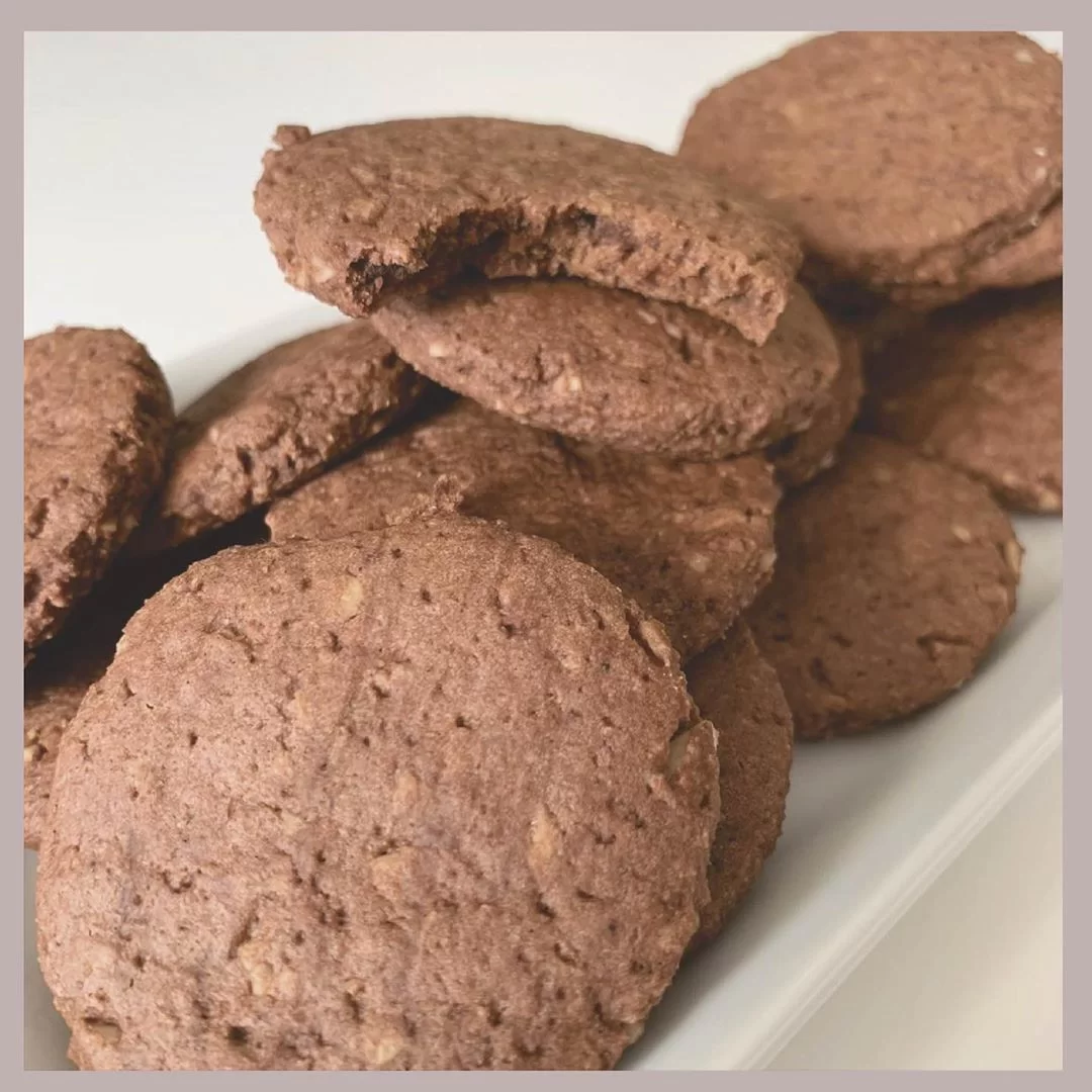 Galletas con almendras y chocolate fit