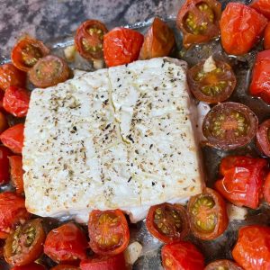 PASTA CON QUESO FETA Y TOMATES CHERRY  INGREDIENTES