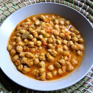 GARBANZOS CON VERDURAS