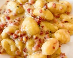 Gnocchis carbonara receta saludable
